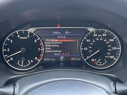 Used 2025 Nissan Altima 2.5 SV FWD image 18