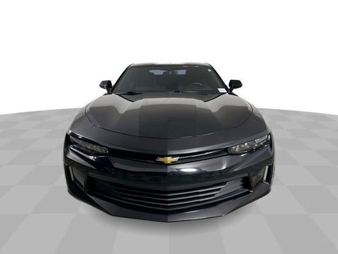 Used 2017 Chevrolet Camaro LT RWD image 3