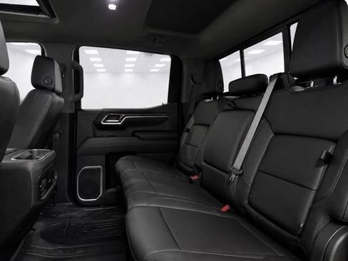 Certified 2025 Chevrolet Silverado 1500 RST w/ Convenience Package II AWD/4WD image 13