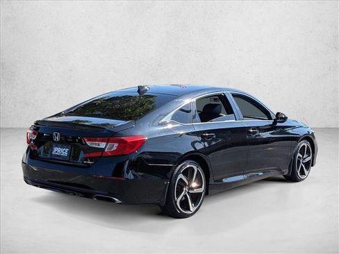 Used 2018 Honda Accord Sport image 5