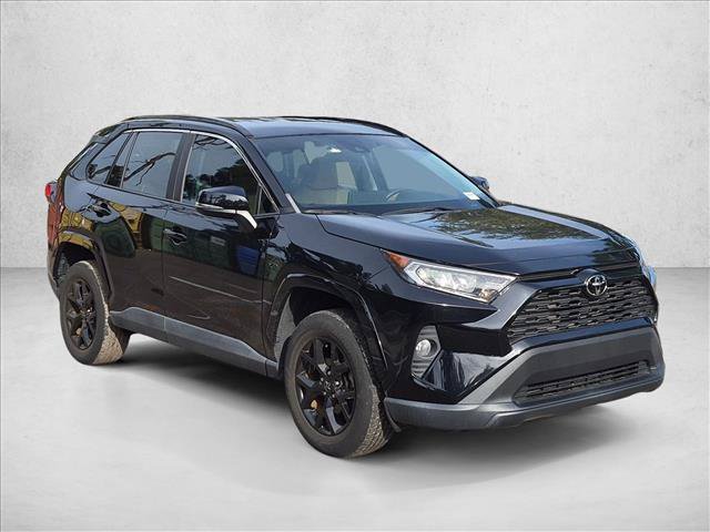 Used 2021 Toyota RAV4 XLE FWD image 3
