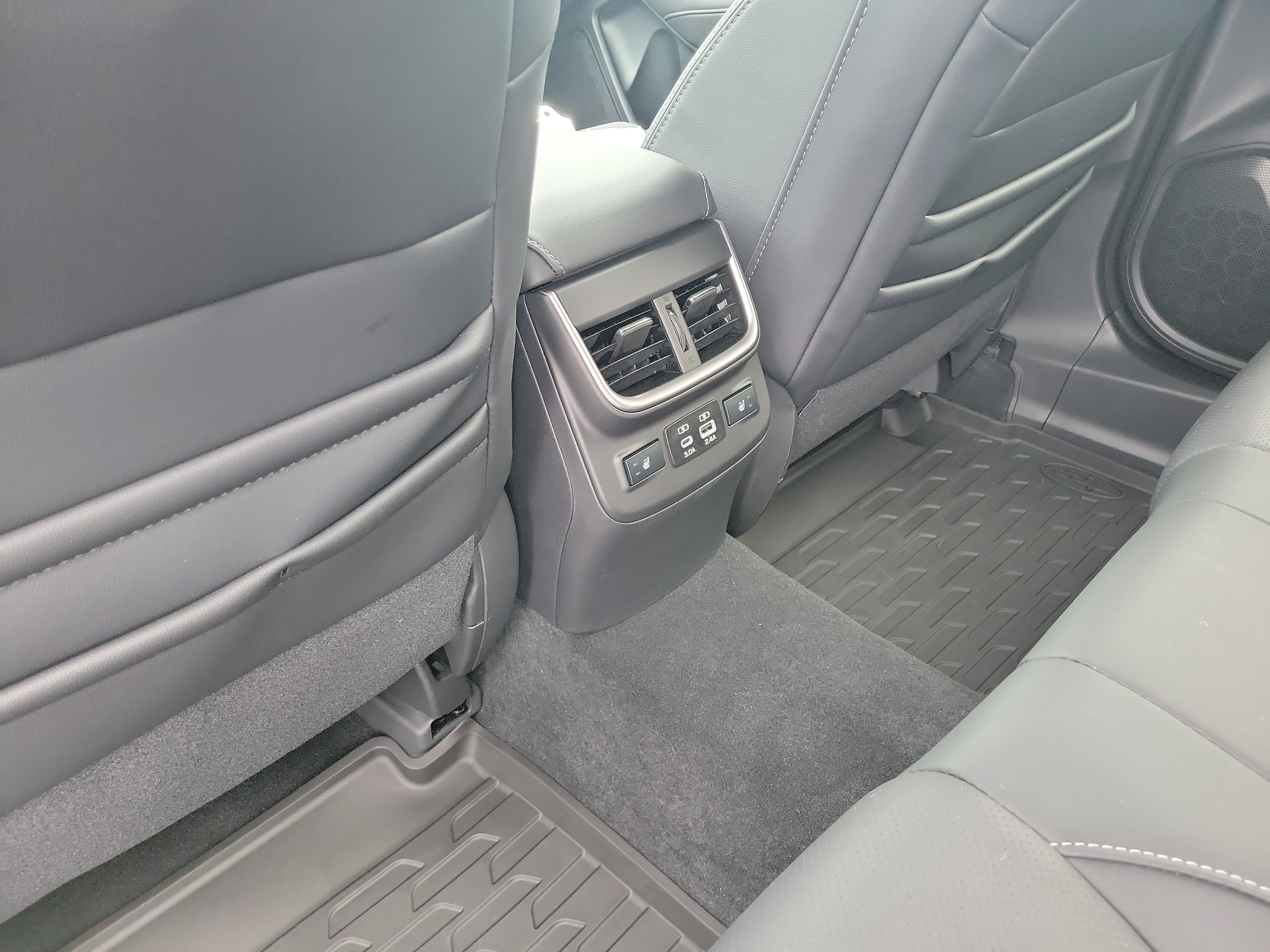 Certified 2024 Subaru Outback Limited AWD/4WD image 13