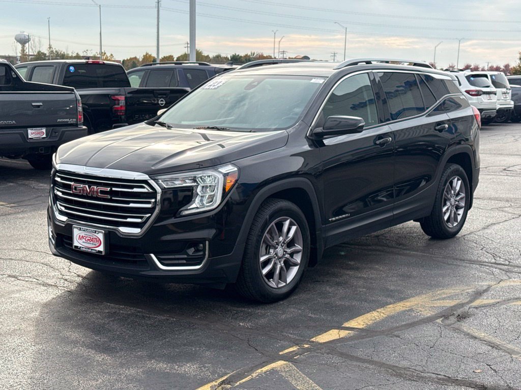 Used 2023 GMC Terrain SLT AWD/4WD image 7