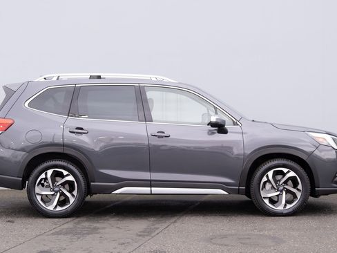 Used 2022 Subaru Forester Touring w/ Popular Package #3 image 33