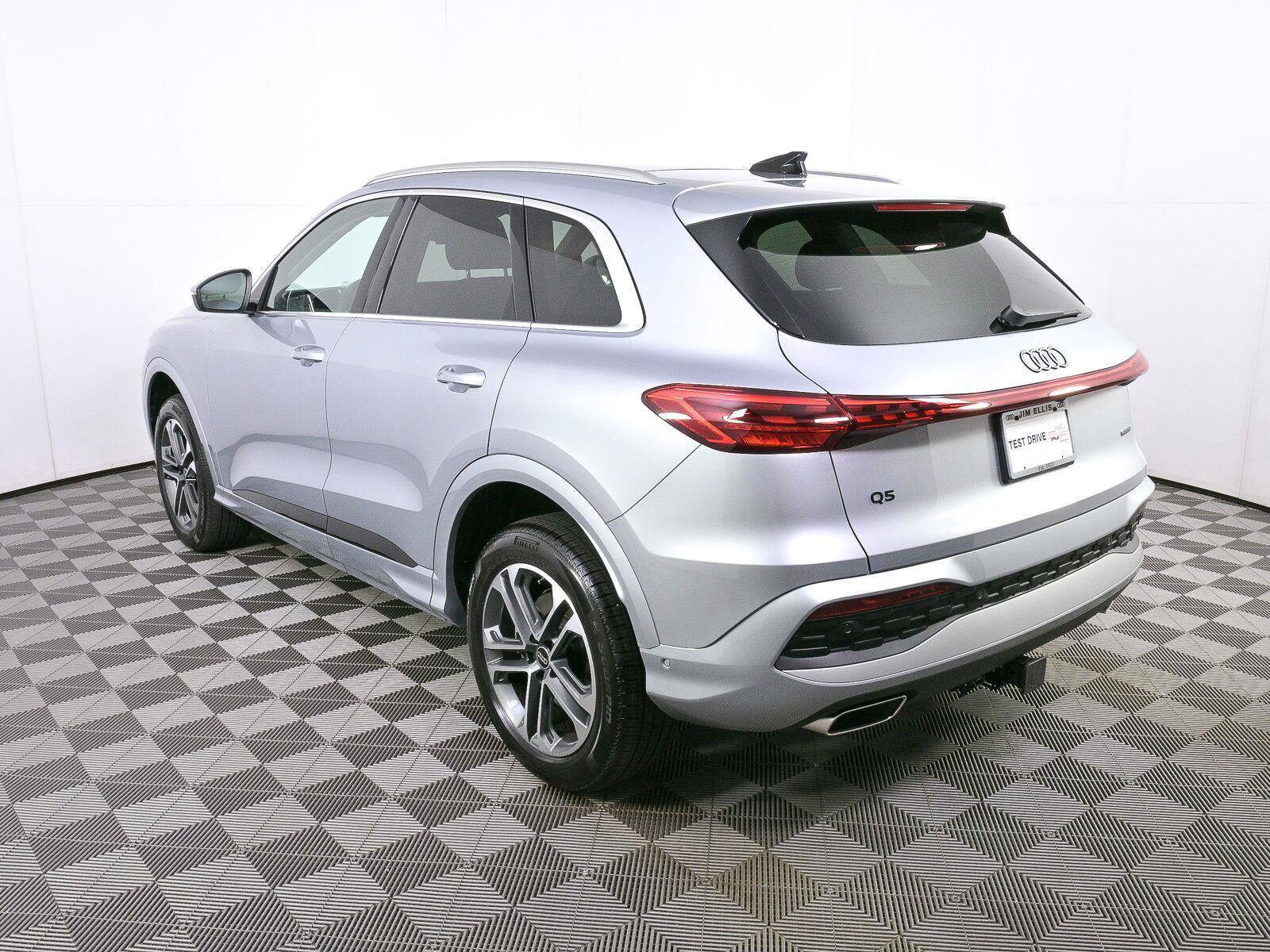 New 2026 Audi Q5 Premium AWD/4WD image 6