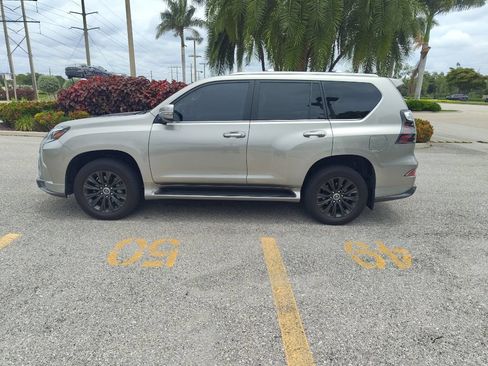 Used 2023 Lexus GX 460 Premium w/ Accessory Package AWD/4WD image 1