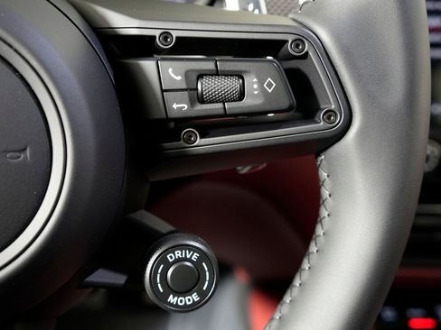 New 2026 Porsche Macan GTS image 24