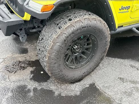 Used 2022 Jeep Wrangler Unlimited Rubicon 4xe w/ Safety Group image 33