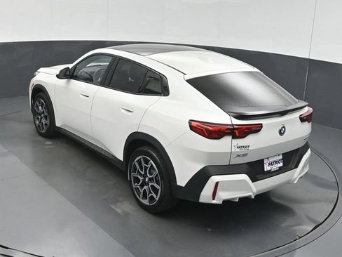 Used 2026 BMW X2 xDrive28i AWD/4WD image 40