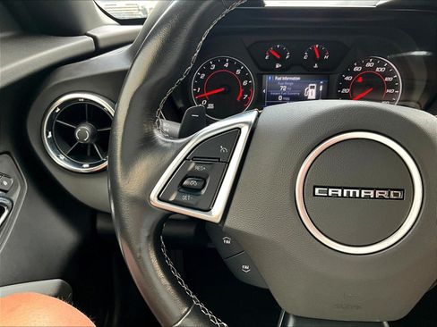 Used 2021 Chevrolet Camaro LT RWD image 9