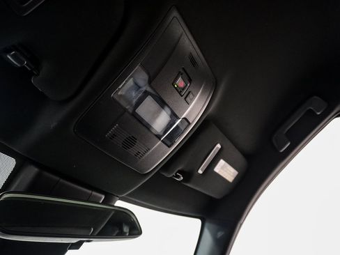 Used 2020 Lexus UX 200 image 24