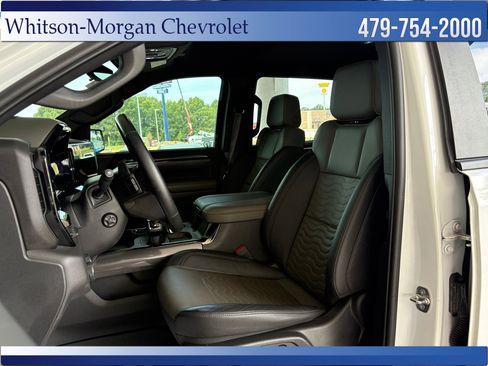 Used 2024 Chevrolet Silverado 1500 ZR2 w/ Technology Package AWD/4WD image 10