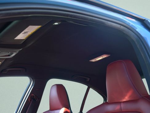 Used 2018 BMW M3 image 47