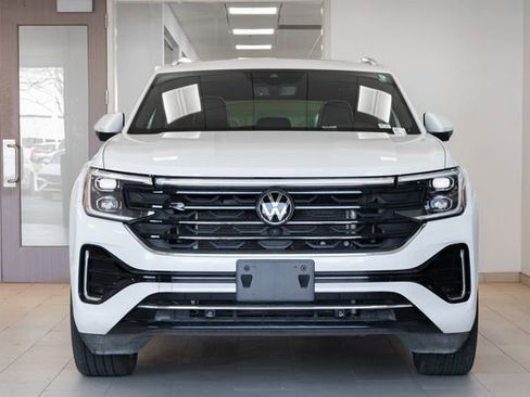 Used 2024 Volkswagen Atlas Cross Sport SEL Premium R-Line image 4