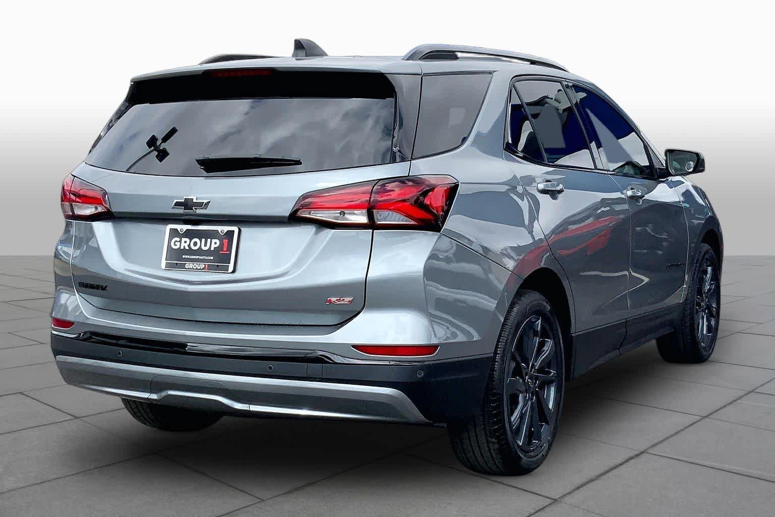 Used 2024 Chevrolet Equinox RS FWD image 13