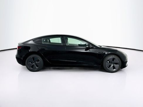 Used 2023 Tesla Model 3 Standard Range RWD image 10