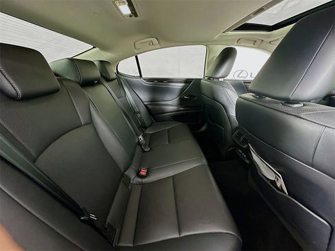 Used 2019 Lexus ES 350 image 29