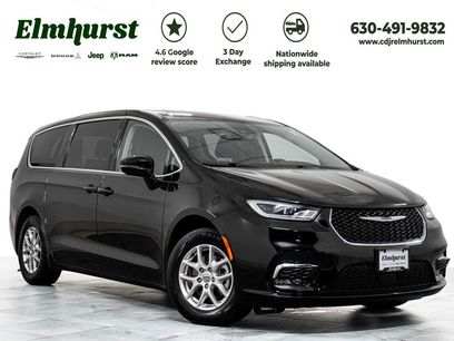 Used 2024 Chrysler Pacifica Touring-L