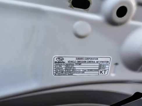 Used 2025 Subaru Crosstrek 2.5i Limited w/ Crosstrek Mirror Package image 28