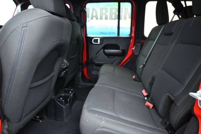 Used 2018 Jeep Wrangler Unlimited Sport S AWD/4WD image 9