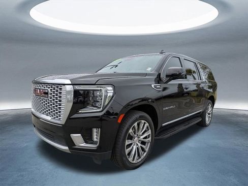 Used 2023 GMC Yukon XL Denali AWD/4WD image 8