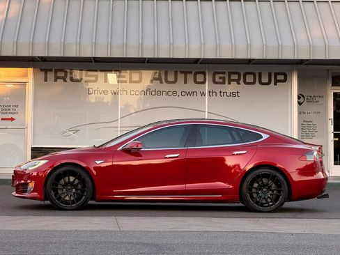 Used 2016 Tesla Model S 60D AWD/4WD image 6