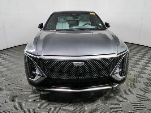 Used 2023 Cadillac Lyriq 2WD image 37