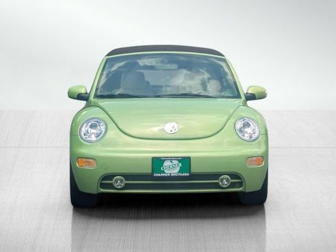 Used 2004 Volkswagen Beetle GLS FWD image 2
