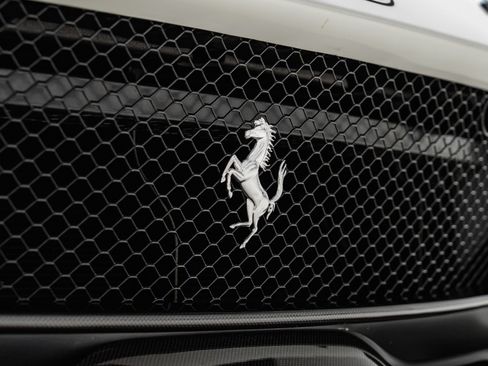 Used 2022 Ferrari 812 GTS RWD image 25