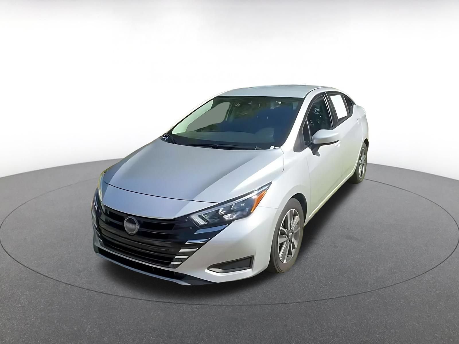 Used 2025 Nissan Versa SV FWD image 6