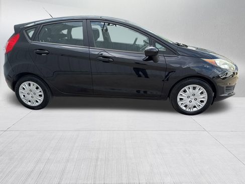 Used 2017 Ford Fiesta S image 4