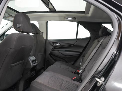 Used 2018 Chevrolet Equinox LT w/ Sun & Infotainment Package AWD/4WD image 15