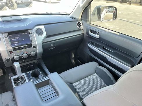 Used 2020 Toyota Tundra SR5 w/ SR5 Upgrade Package image 29