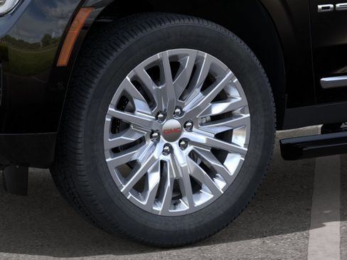 New 2026 GMC Yukon XL Denali w/ Sun & Power Step Package AWD/4WD image 33