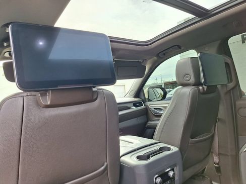 Used 2021 GMC Yukon XL Denali w/ Denali Premium Package RWD image 13