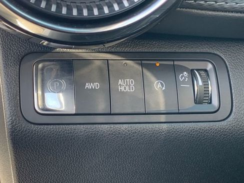 Used 2025 Chevrolet Equinox LT image 24