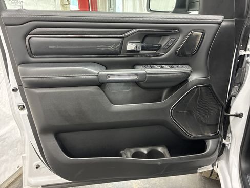 Used 2022 RAM 1500 Limited AWD/4WD image 17