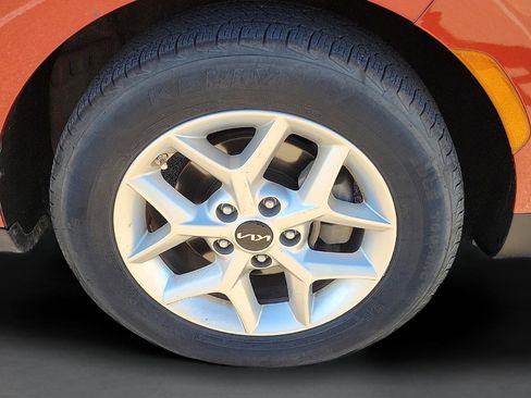 Used 2024 Kia Soul LX w/ Option Group 015 image 7