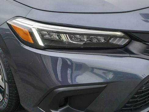 Used 2023 Honda Civic EX image 10