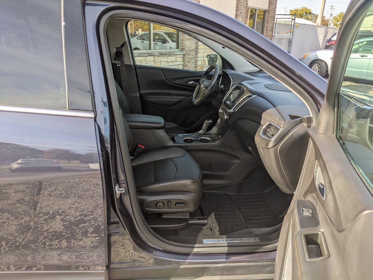 Used 2018 Chevrolet Equinox Premier AWD/4WD image 14