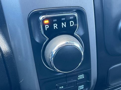 Used 2022 RAM 1500 Classic SLT AWD/4WD image 18