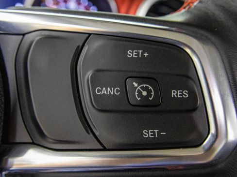 Used 2022 Jeep Gladiator Rubicon w/ LED Lighting Group AWD/4WD image 32