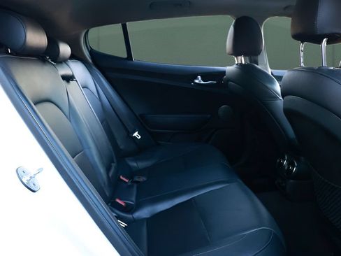 Used 2019 Kia Stinger Premium RWD image 22