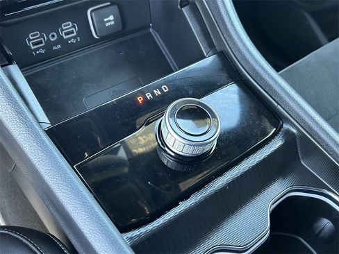 Used 2024 Jeep Grand Cherokee Altitude image 23