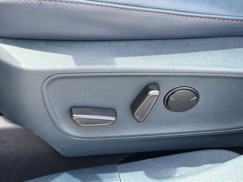 Used 2025 Ford Maverick Lariat AWD/4WD image 28