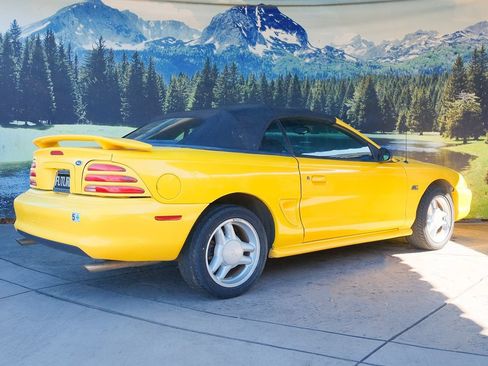Used 1995 Ford Mustang GT RWD image 5