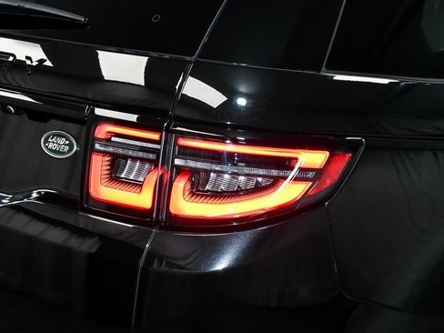 Used 2023 Land Rover Discovery Sport SE image 81