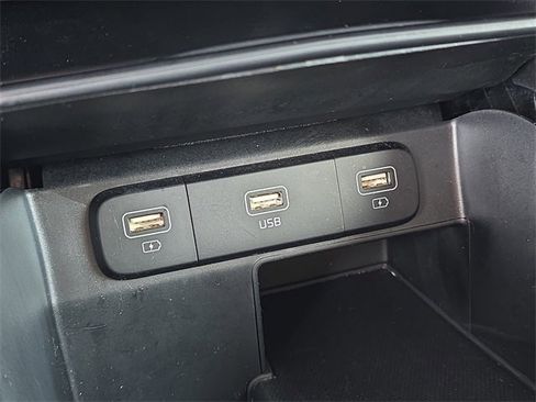 Certified 2021 Kia Sorento S image 27