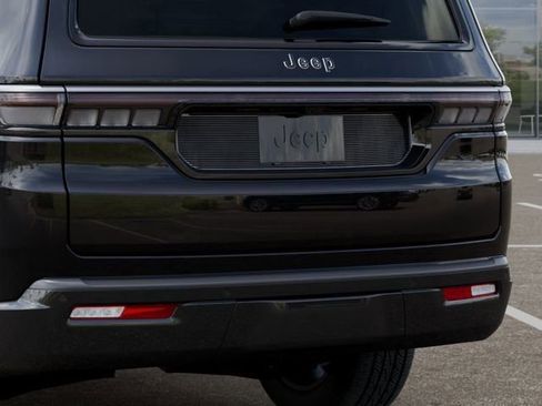 New 2026 Jeep Grand Wagoneer 2WD w/ Premium Group I image 13