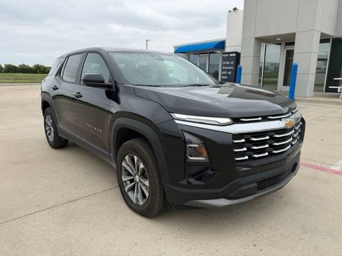 Used 2026 Chevrolet Equinox LT FWD image 1